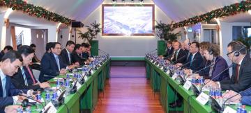 Thủ tướng: Việt Nam mong muốn trở thành trung tâm logistics toàn cầu